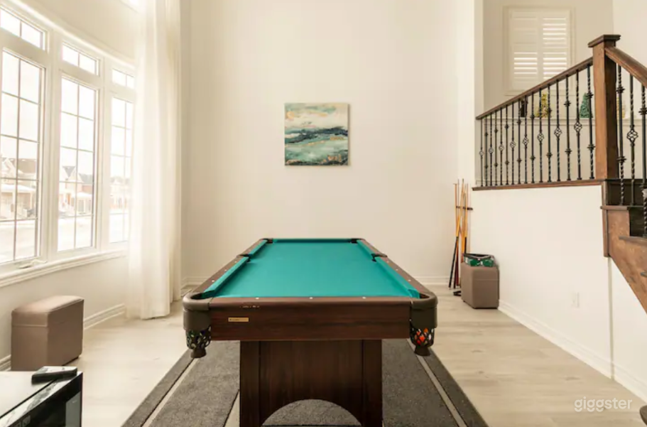 Modern Luxury Mansion Photo 4