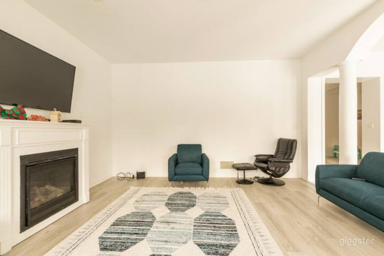  Modern Luxury Mansion 