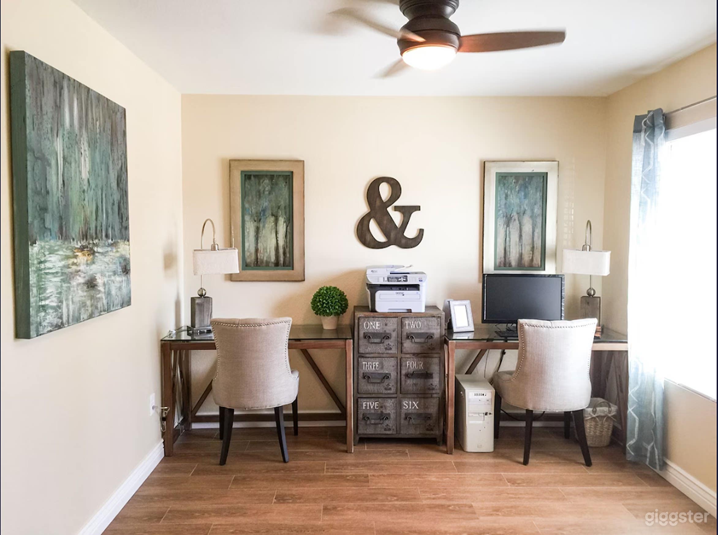 Luxurious 4-BR Desert Ridge Home Photo 1