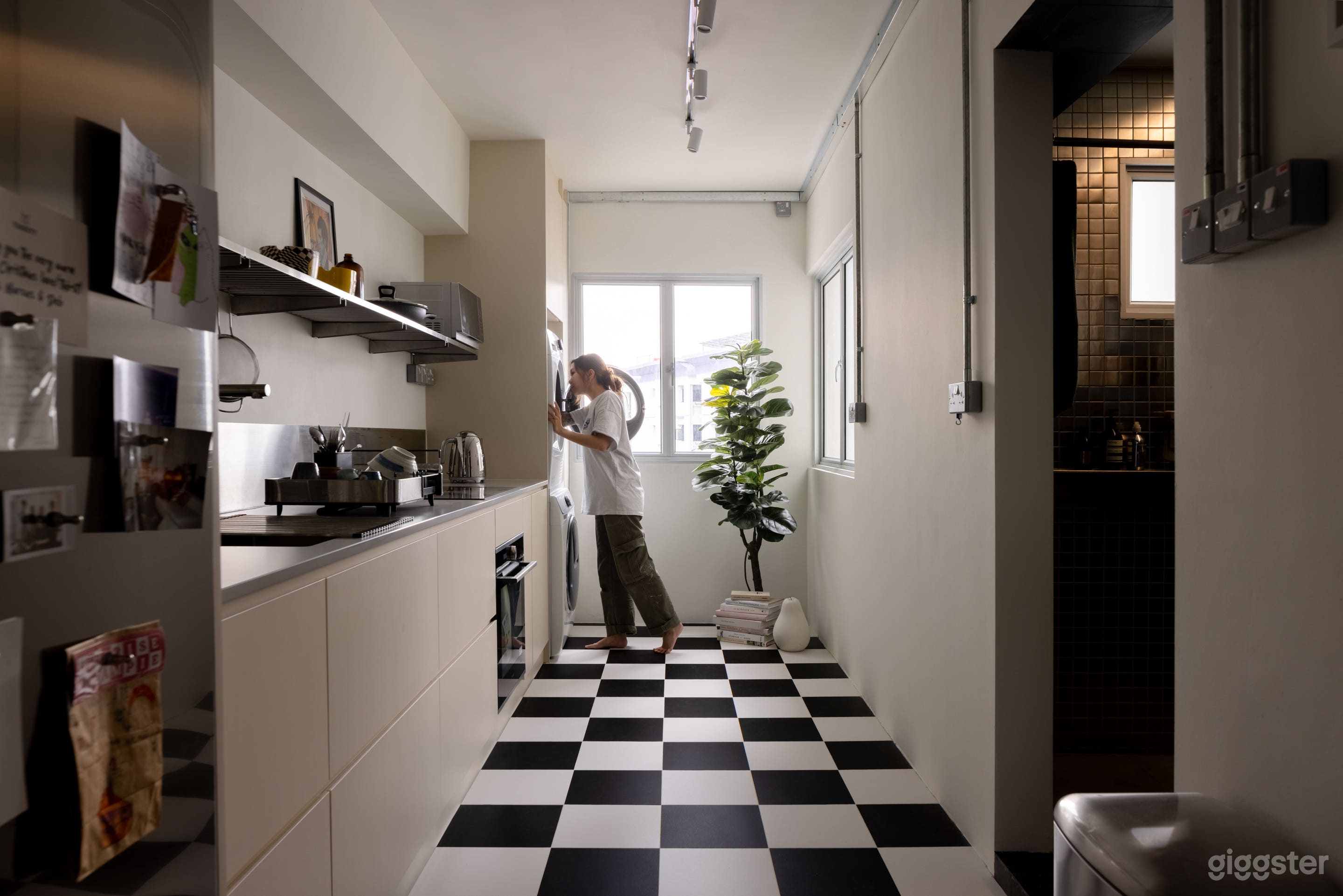 4 Room HDB Residential Unit Photo 3