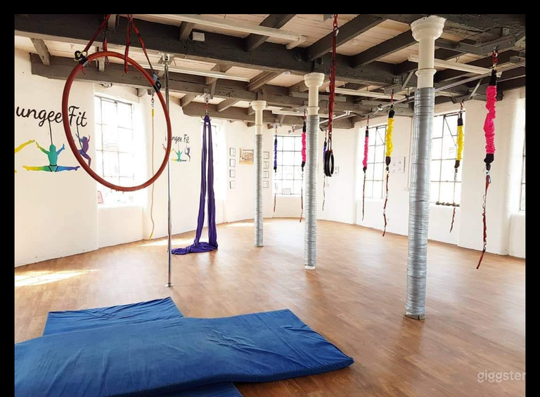  Studio space for dance/photography 