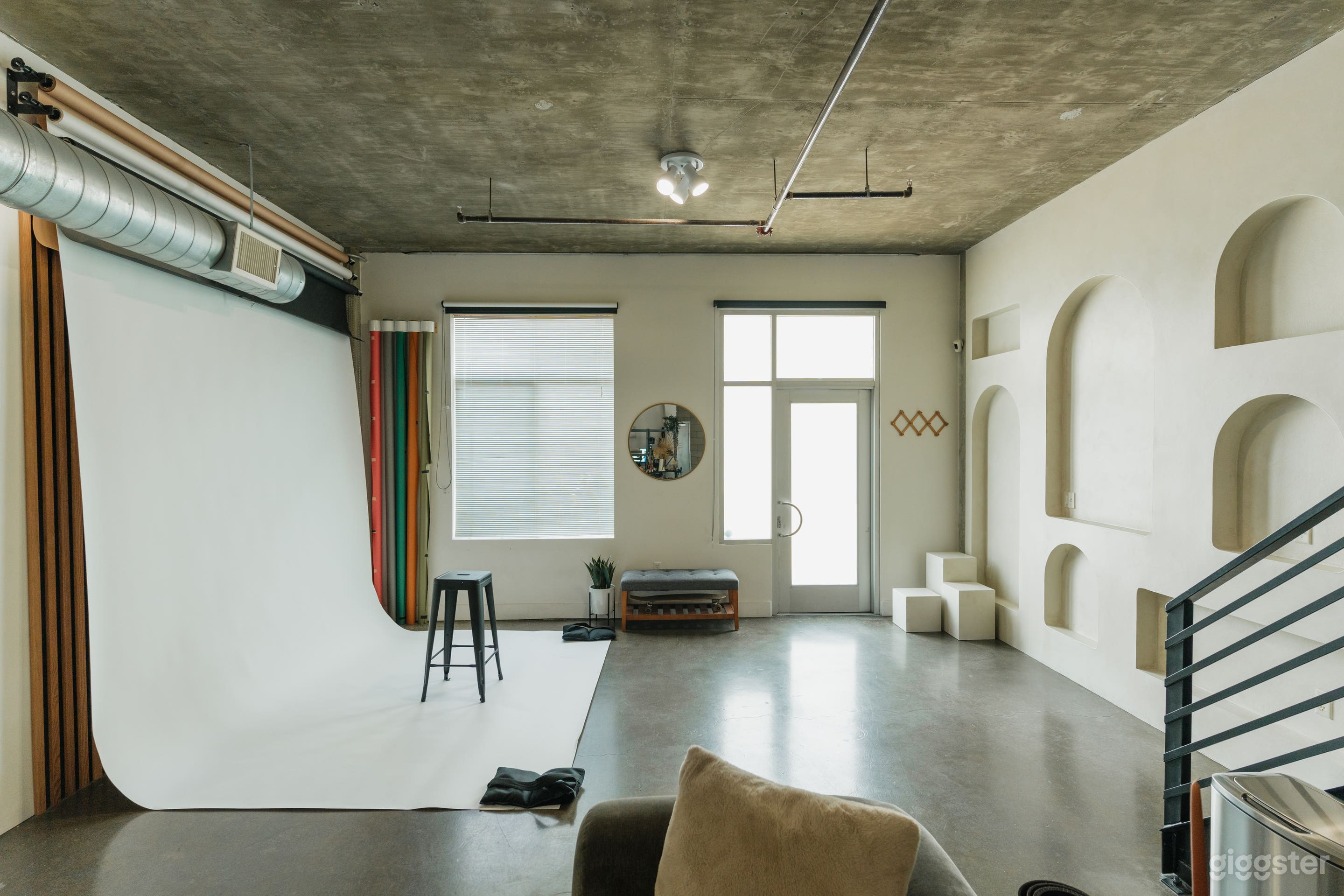 Several paper backdrop colors included