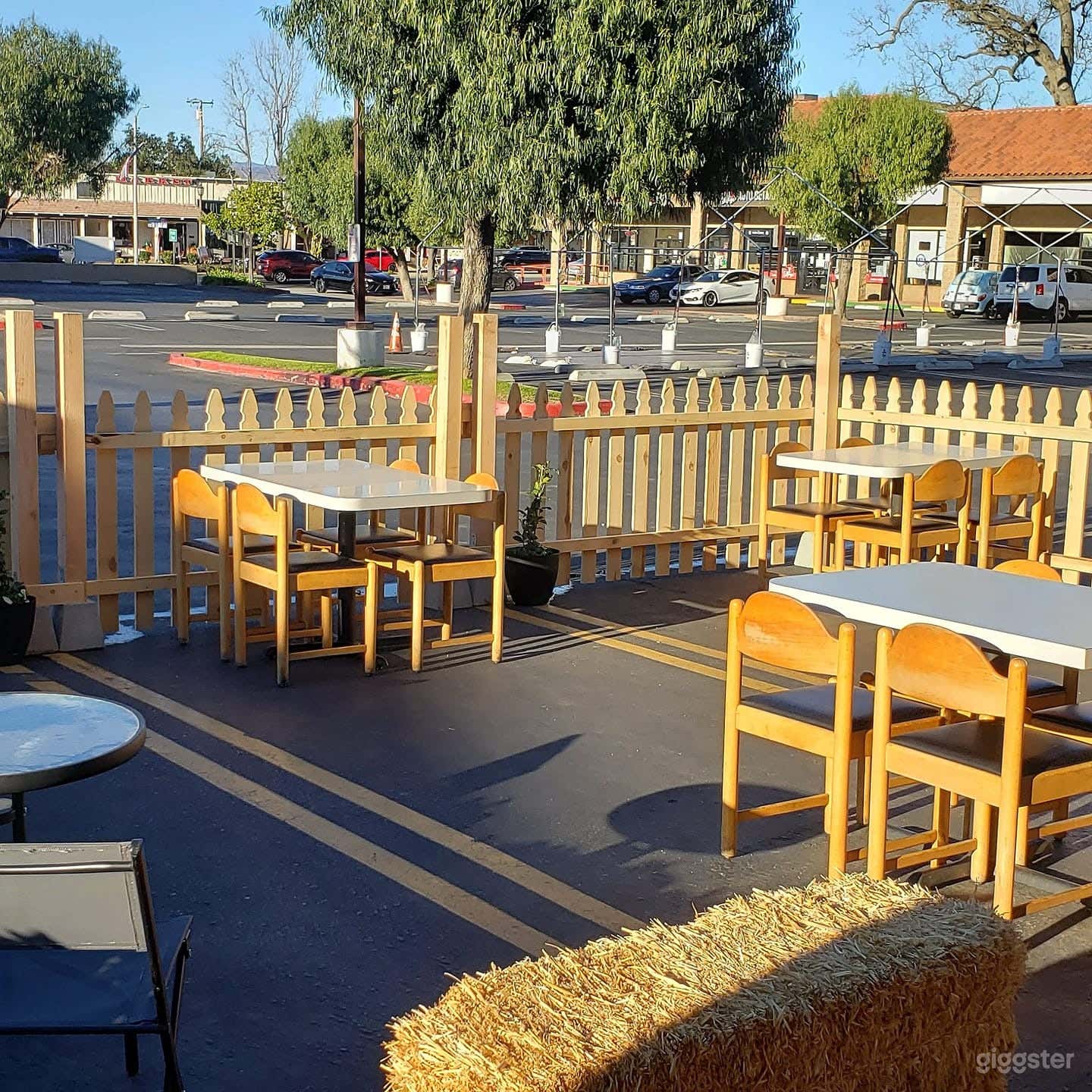 Quaint Family Style Café Photo 2