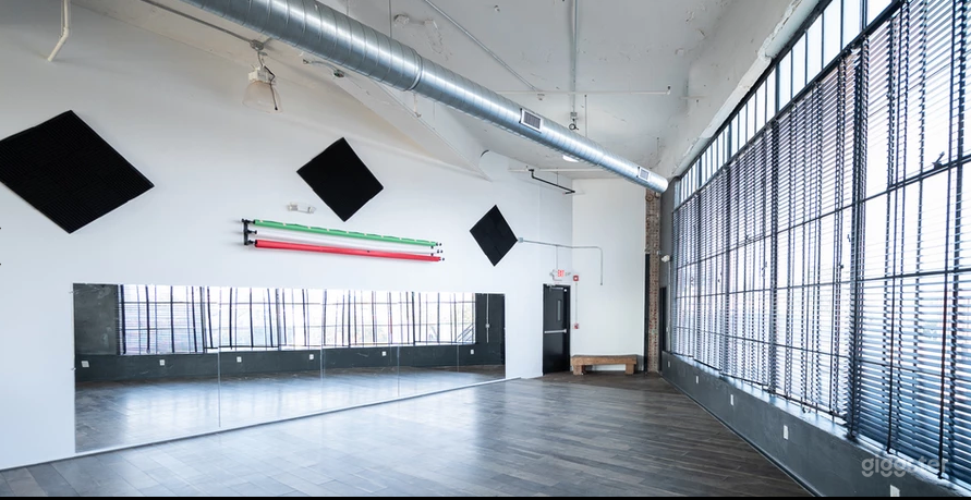 Spacious Rehearsal Studio in New Jersey Photo 2