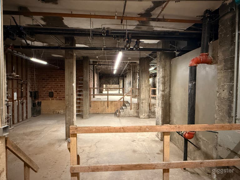   DTLA CREEPY BASEMENT ROOM #161 