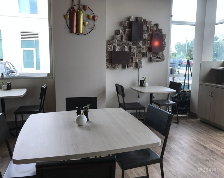  Friendly vibe Cafe in Irvine 