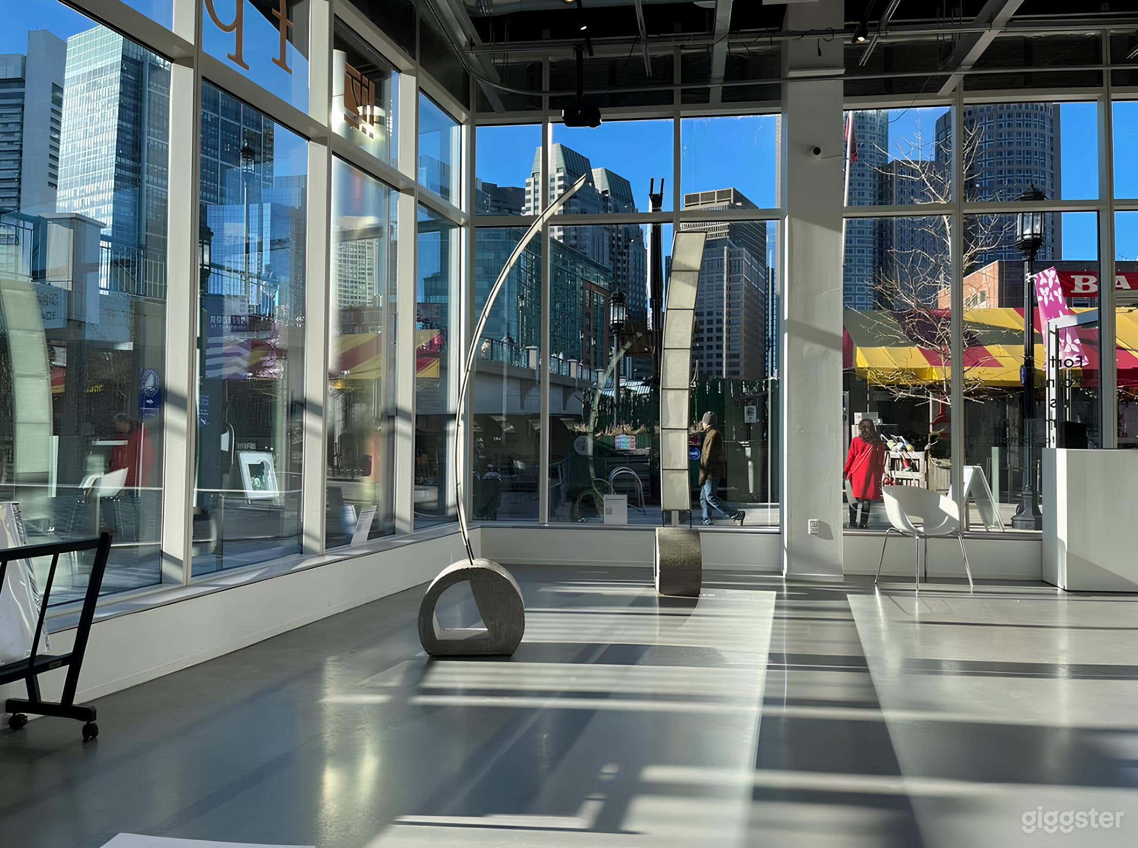 Gorgeous Gallery on Harborwalk &amp; Skyline View Photo 1