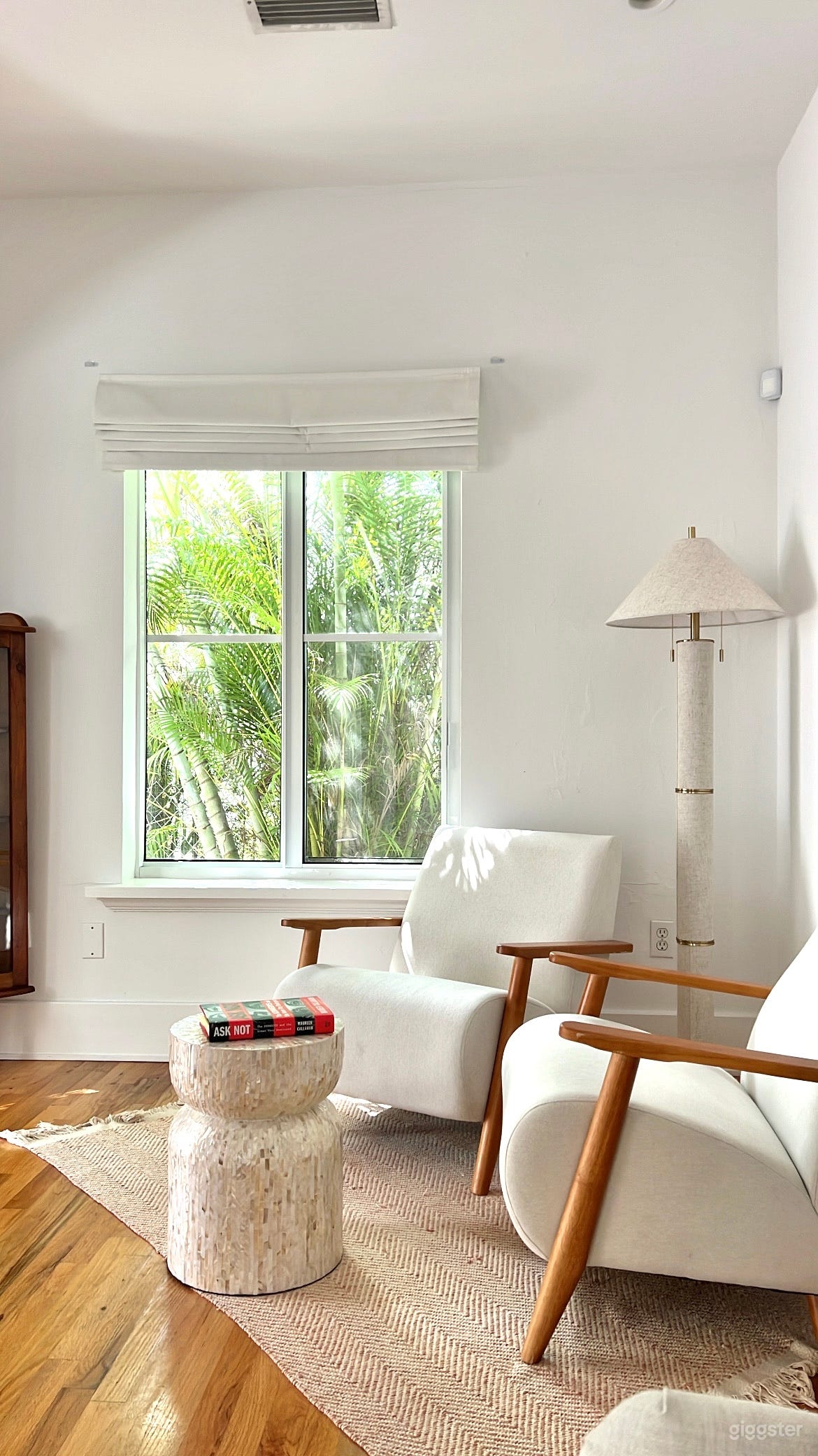 Spanish Style House w/ Midcentury Stylish Interior Photo 3