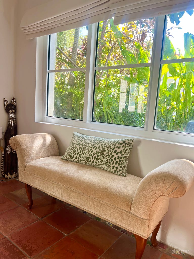  Spanish Style House w/ Midcentury Stylish Interior 