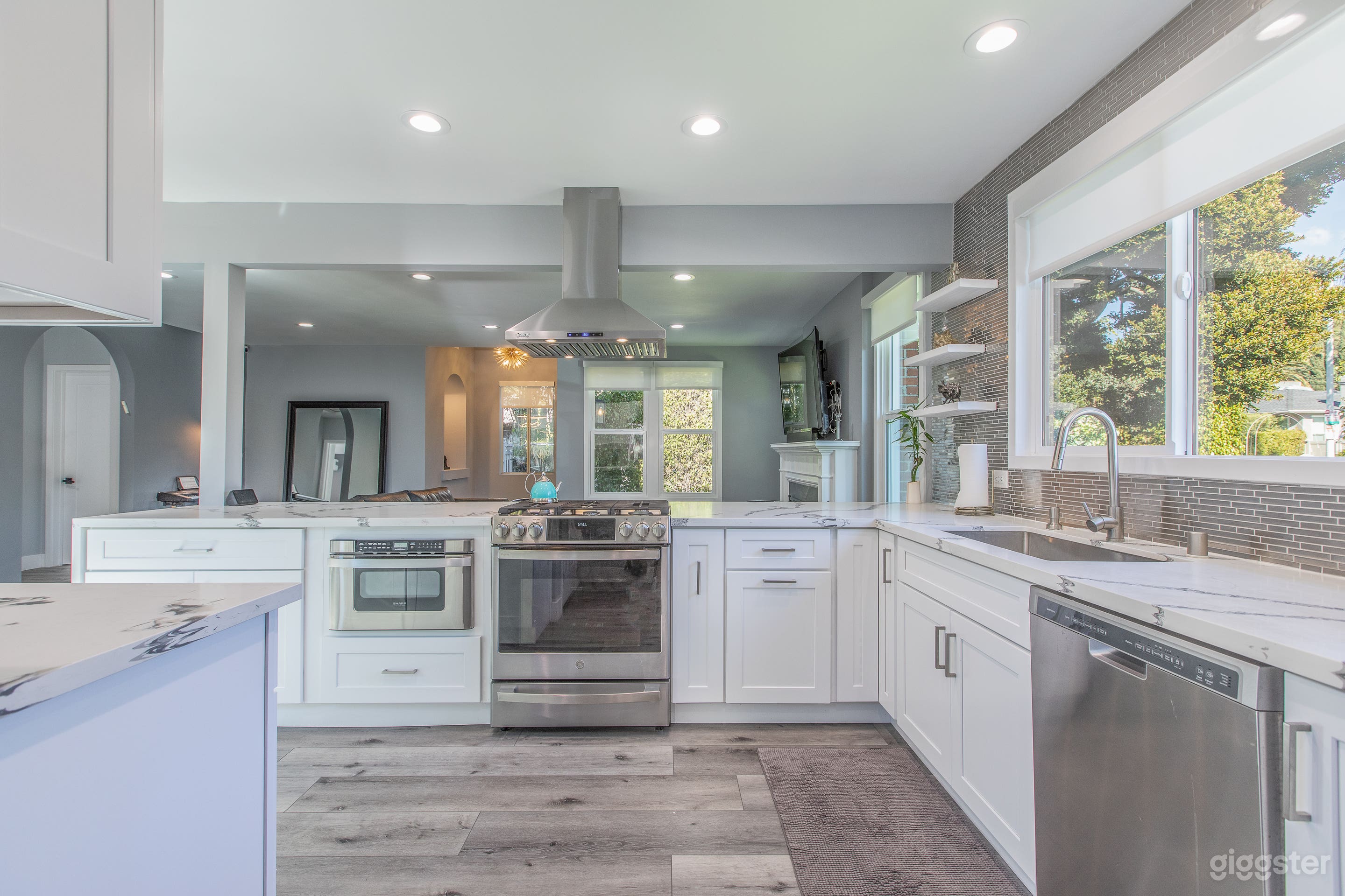 West Hollywood – Prime, Private &amp; Production Ready Photo 4