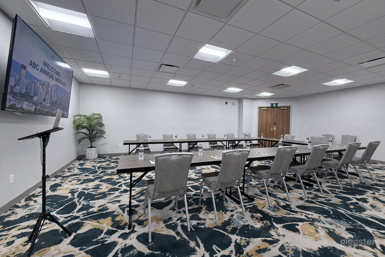  Espace Événementiel et de Production Flexible | 713 Sq. Ft. 