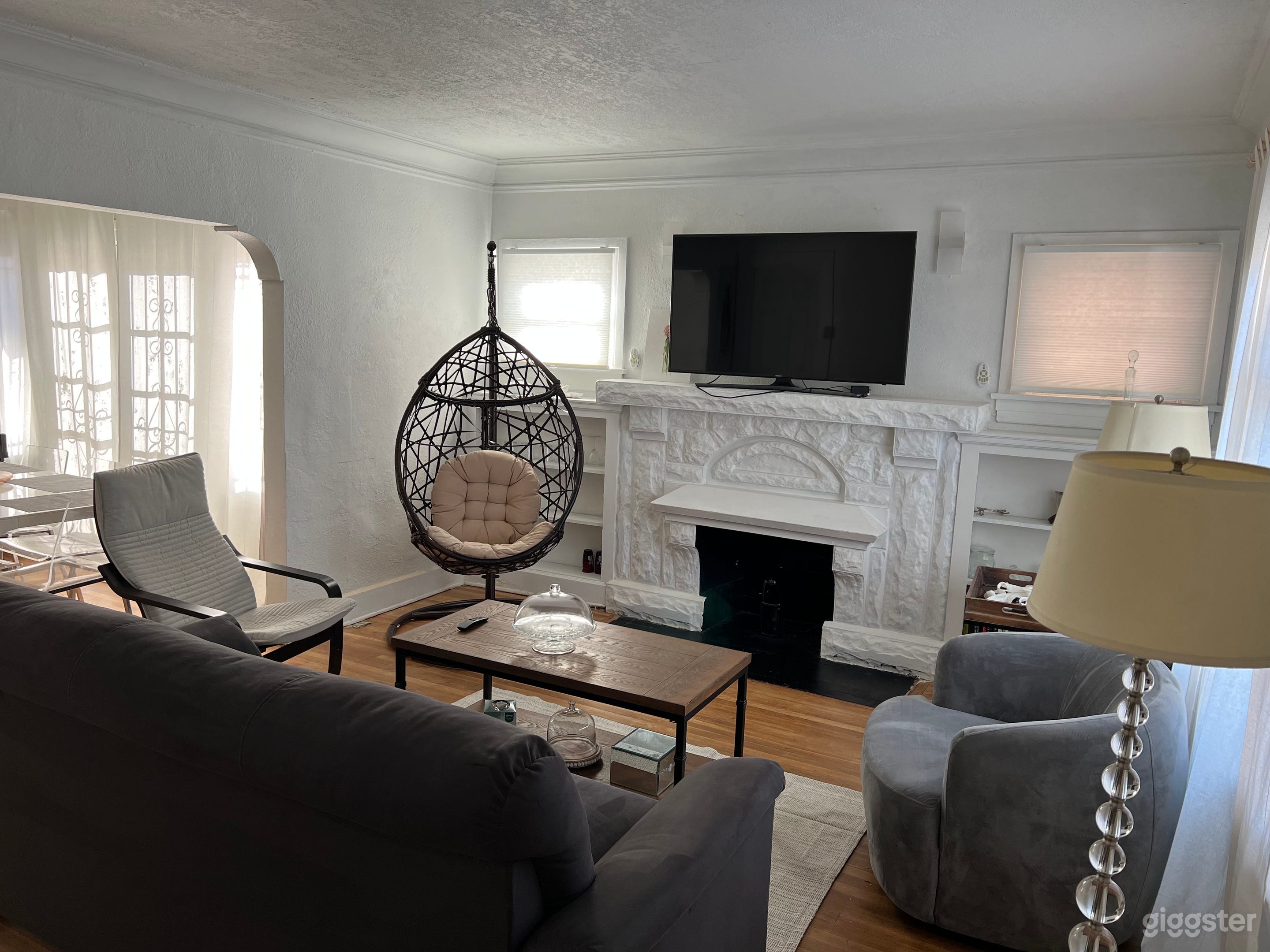 Charming 3-Bedroom Full House Photo 1