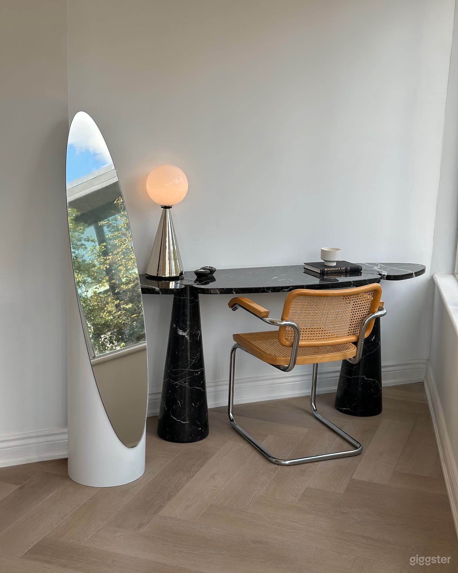 Event & Photo Studio with Customizable Layout Photo 3