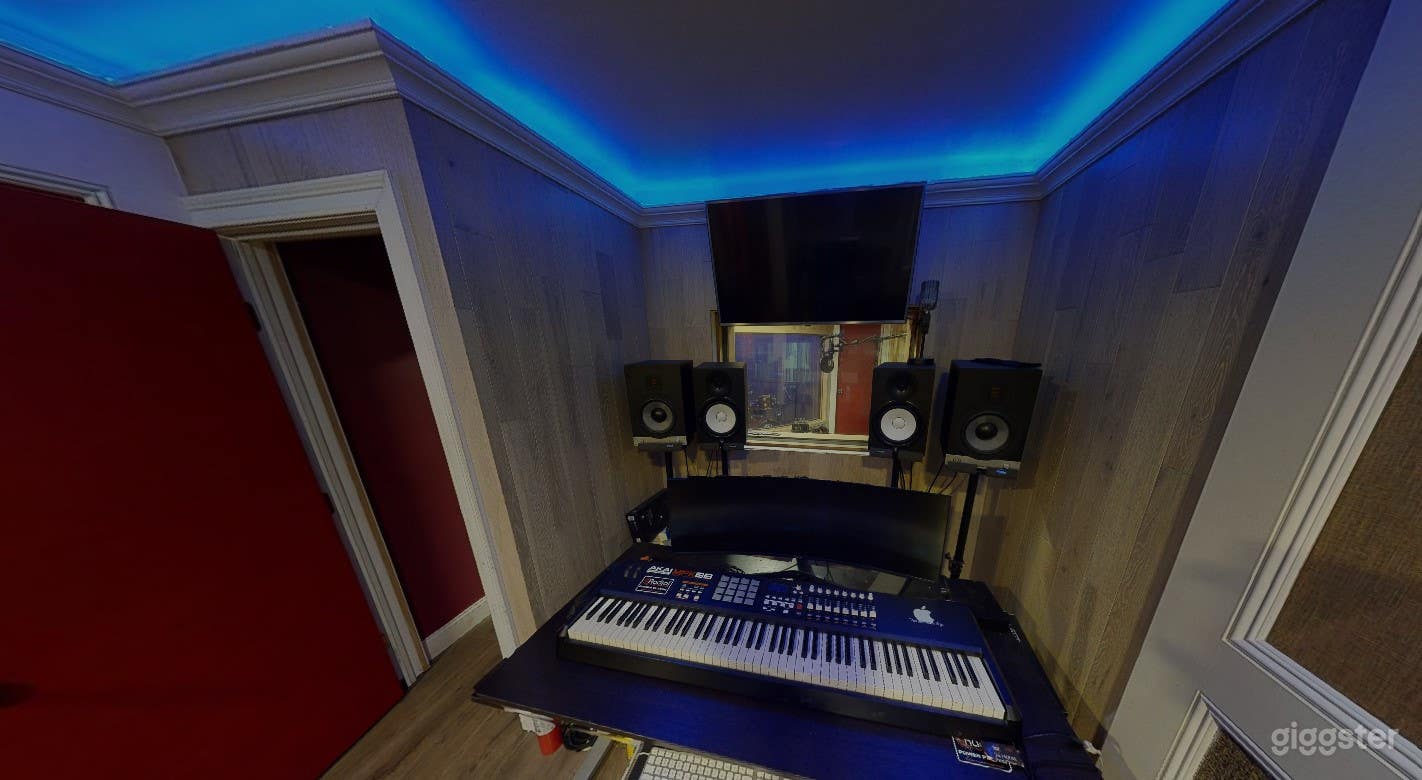 State of the Art Recording Studio in Lyndhurst Photo 1