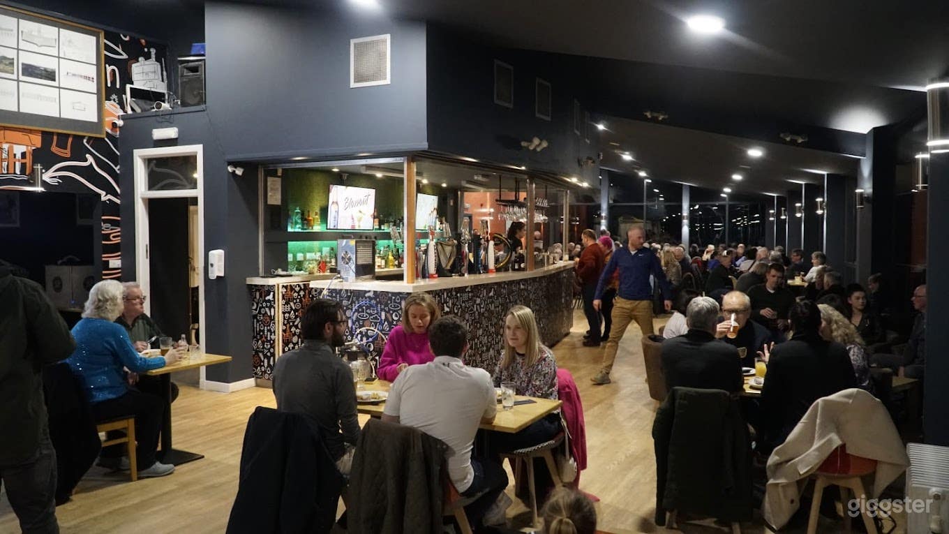 Stunning Taproom in Newburgh Photo 3