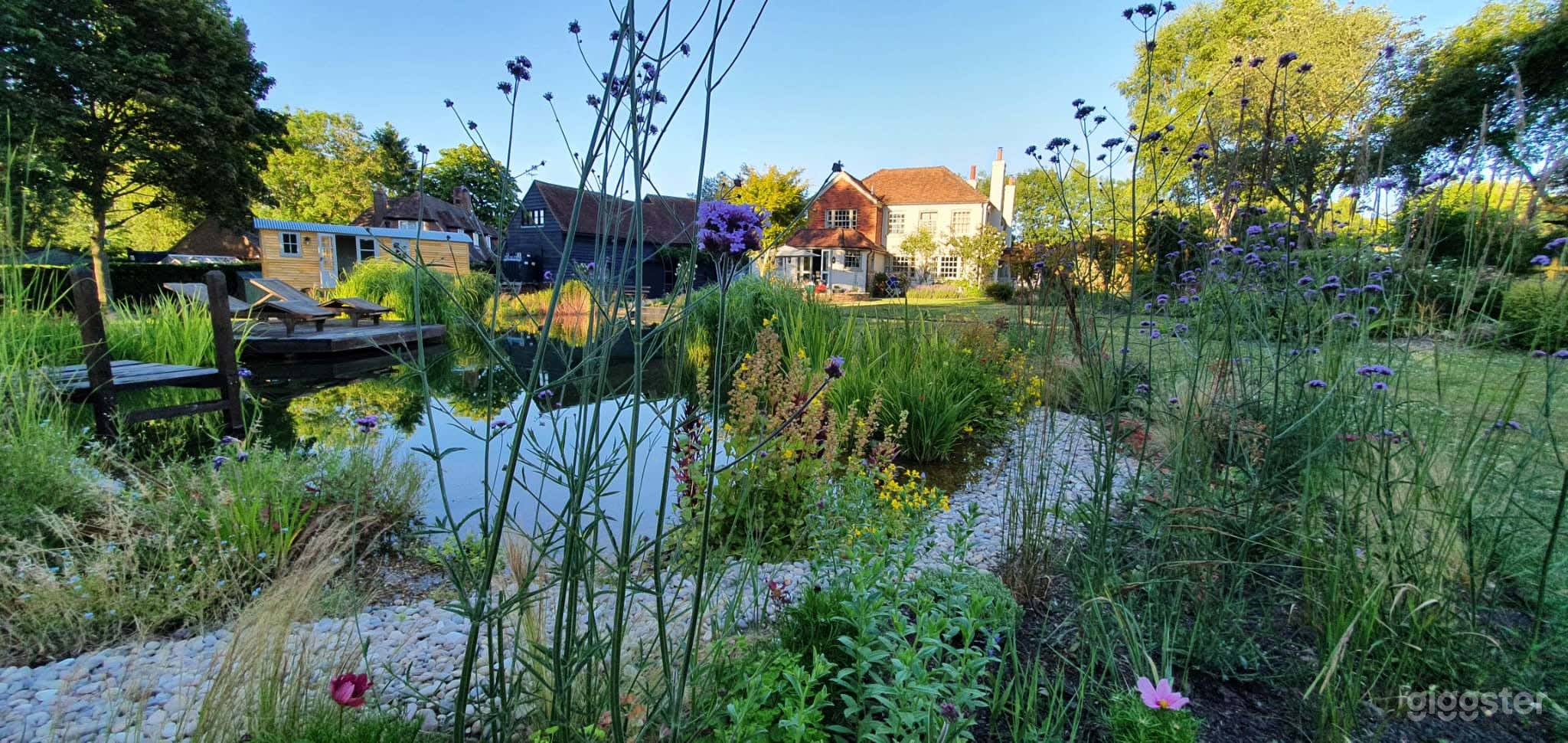 English Country house, barn, pond, court &amp; gardens Photo 1