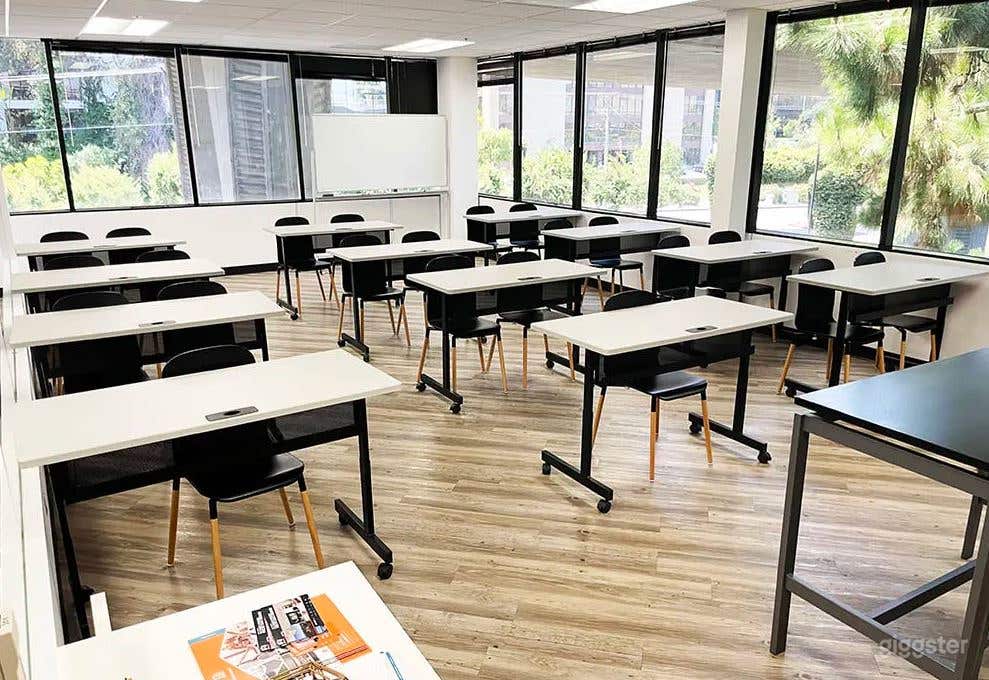 Large and Modern Professional Training Room  Photo 2