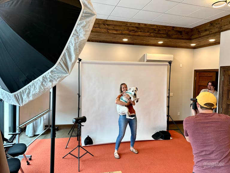  Industrial Creative/ Photography Space -(1st Floor) 