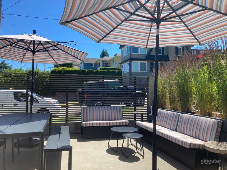  Mid-century modern with a twist. 