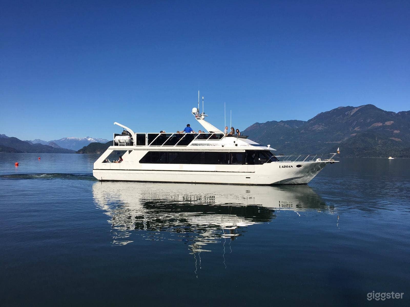 THE LAROAN - BOAT EQUIPPED WITH MODERN AMENITIES Photo 2