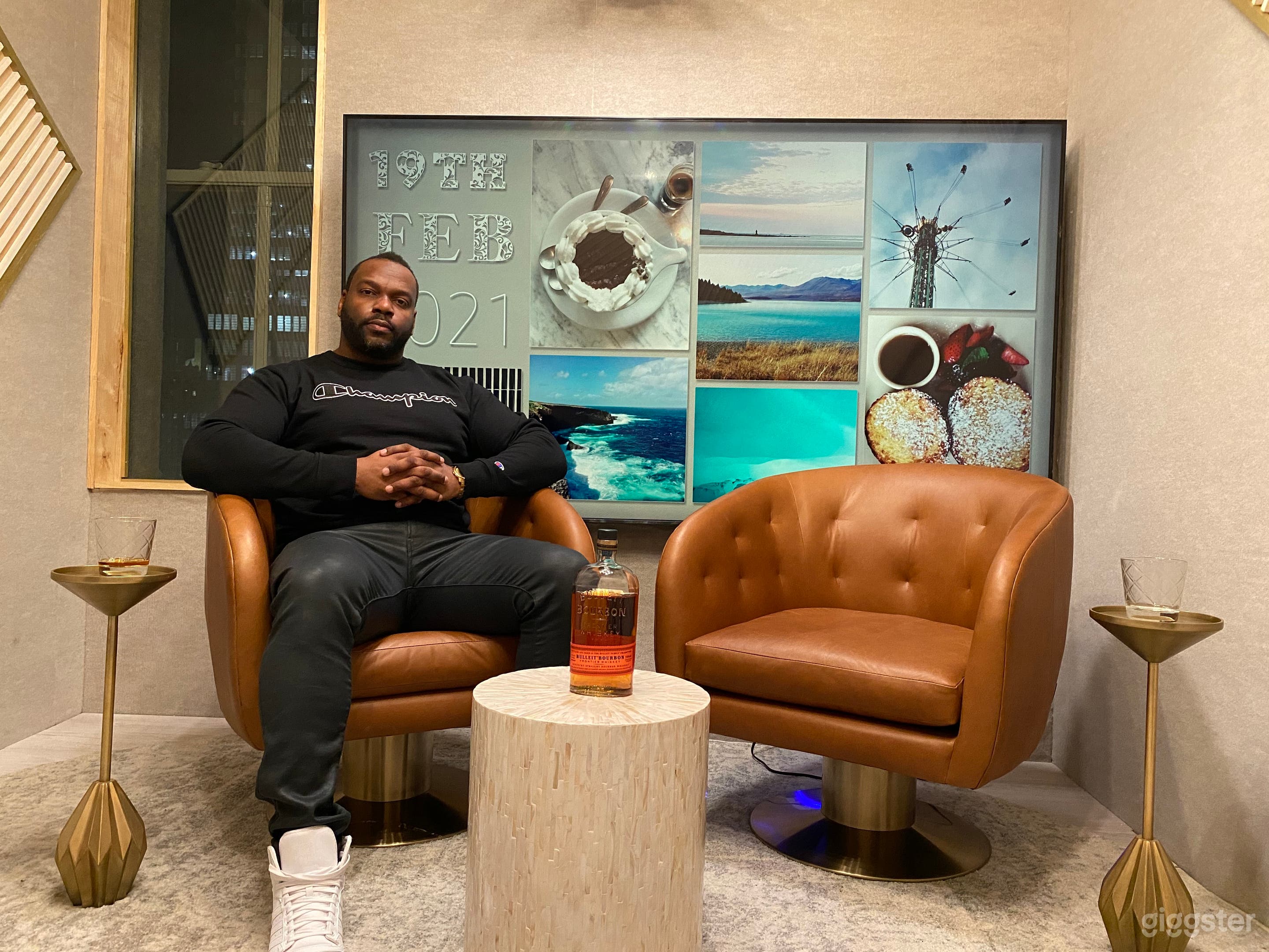 Midtown Manhattan Podcast Room  Photo 1