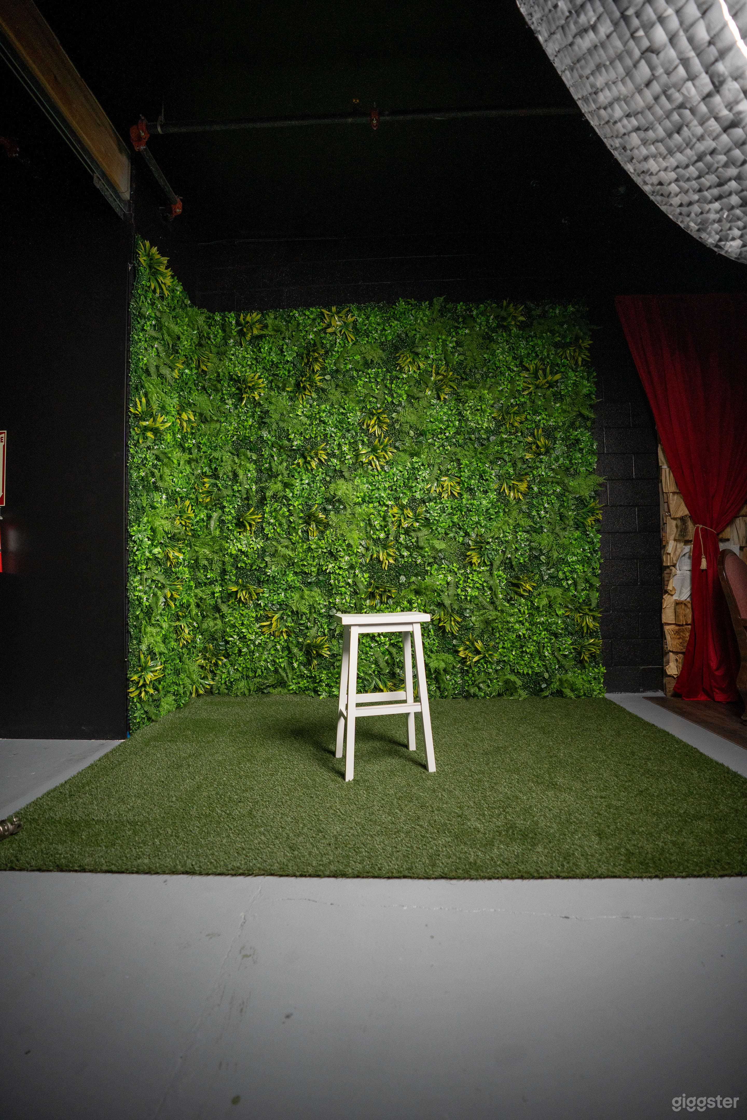 Western Arizona's Largest Studio | 10+ Unique Sets Photo 3