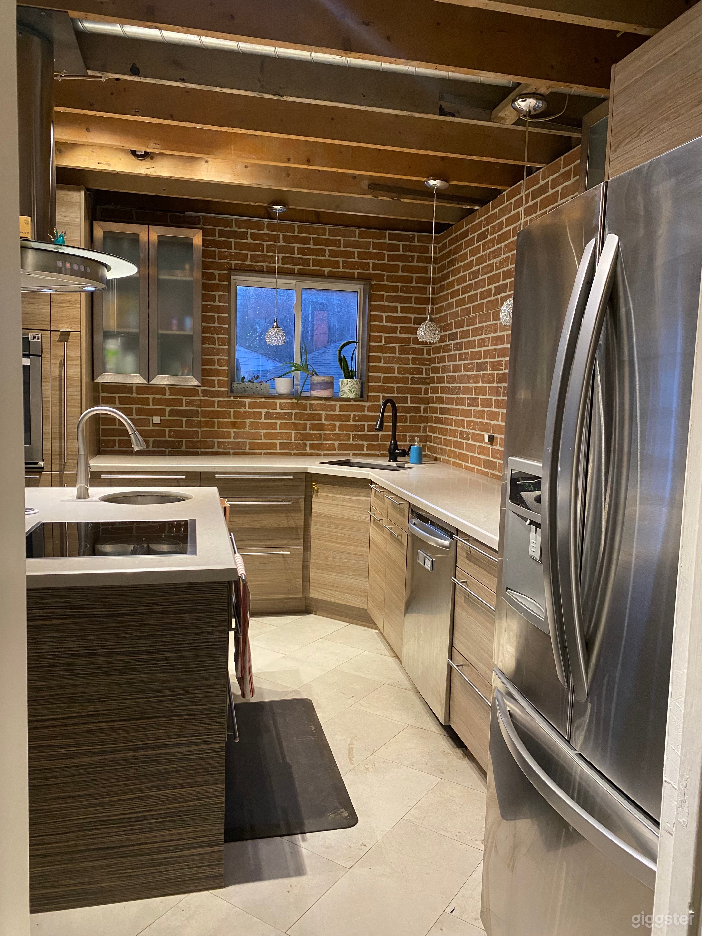 The Perfect Kitchen Studio for Your Content! Photo 4