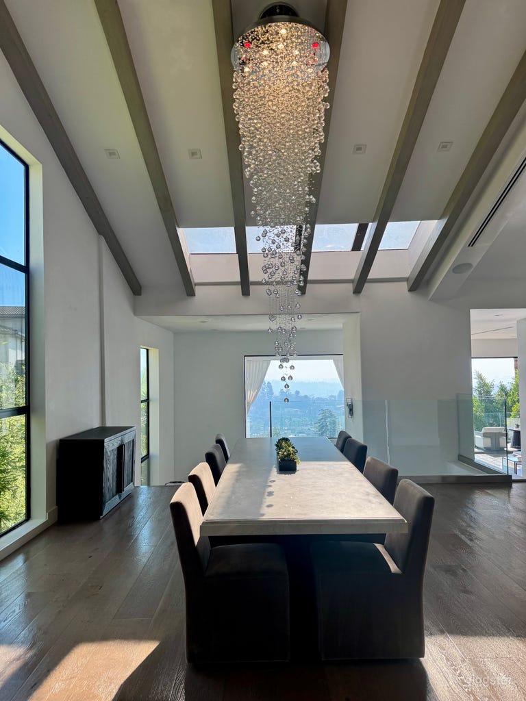  dining room with views 