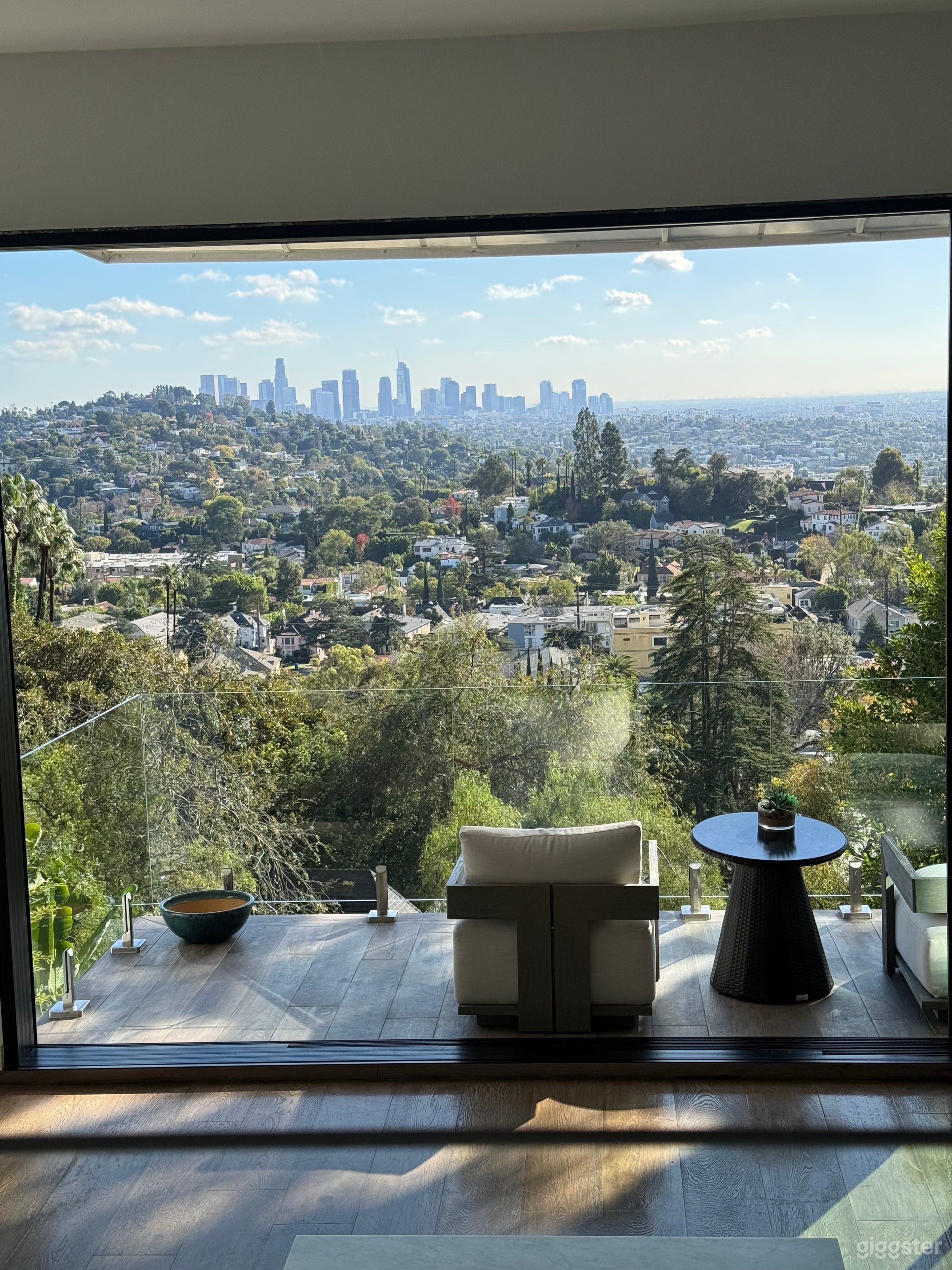 Spectacular City View 5500 sqft of space Photo 3