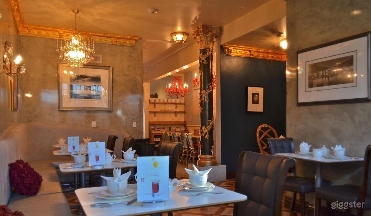 Elegant Hotel Dining Space in Monterey Photo 2