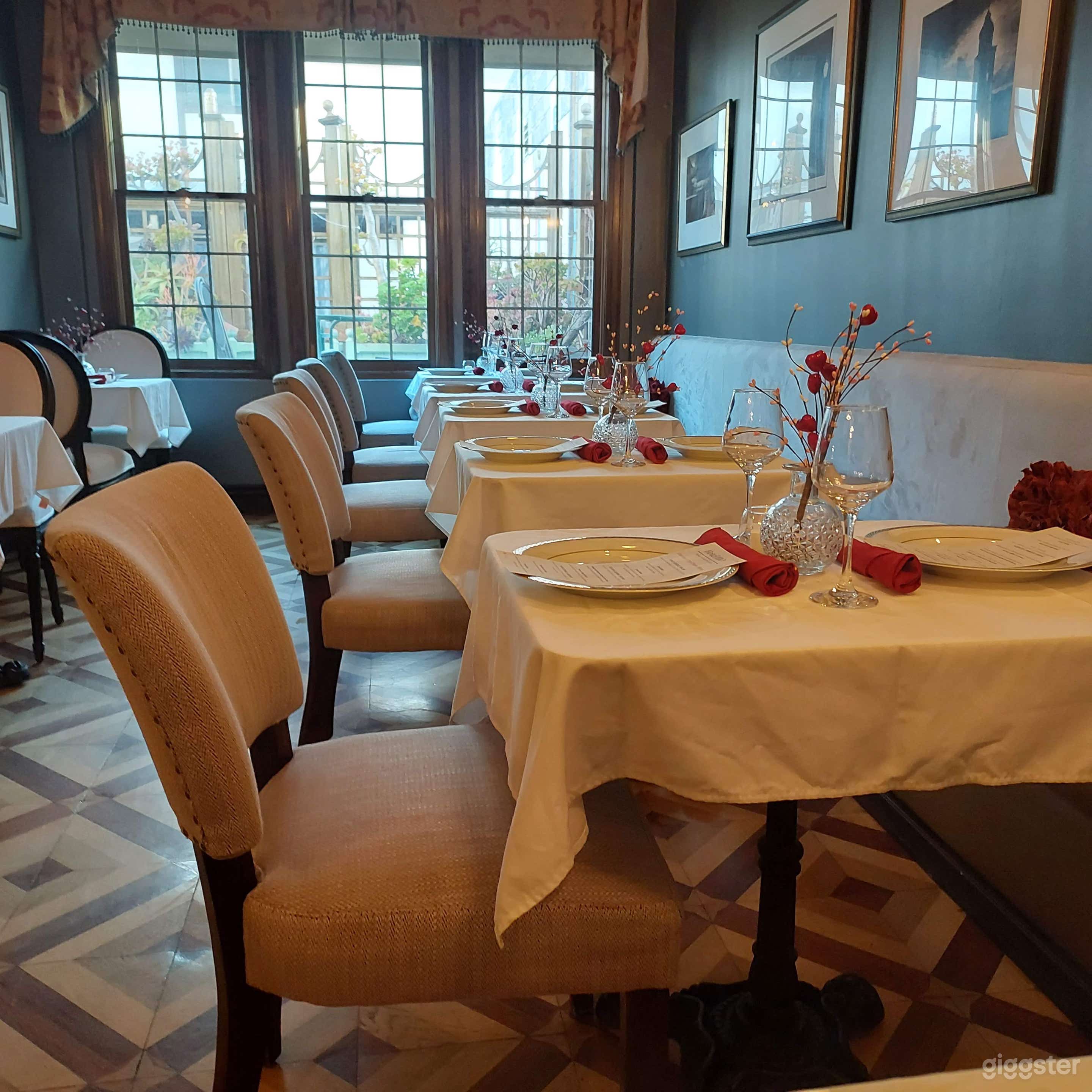 Elegant Hotel Dining Space in Monterey Photo 3