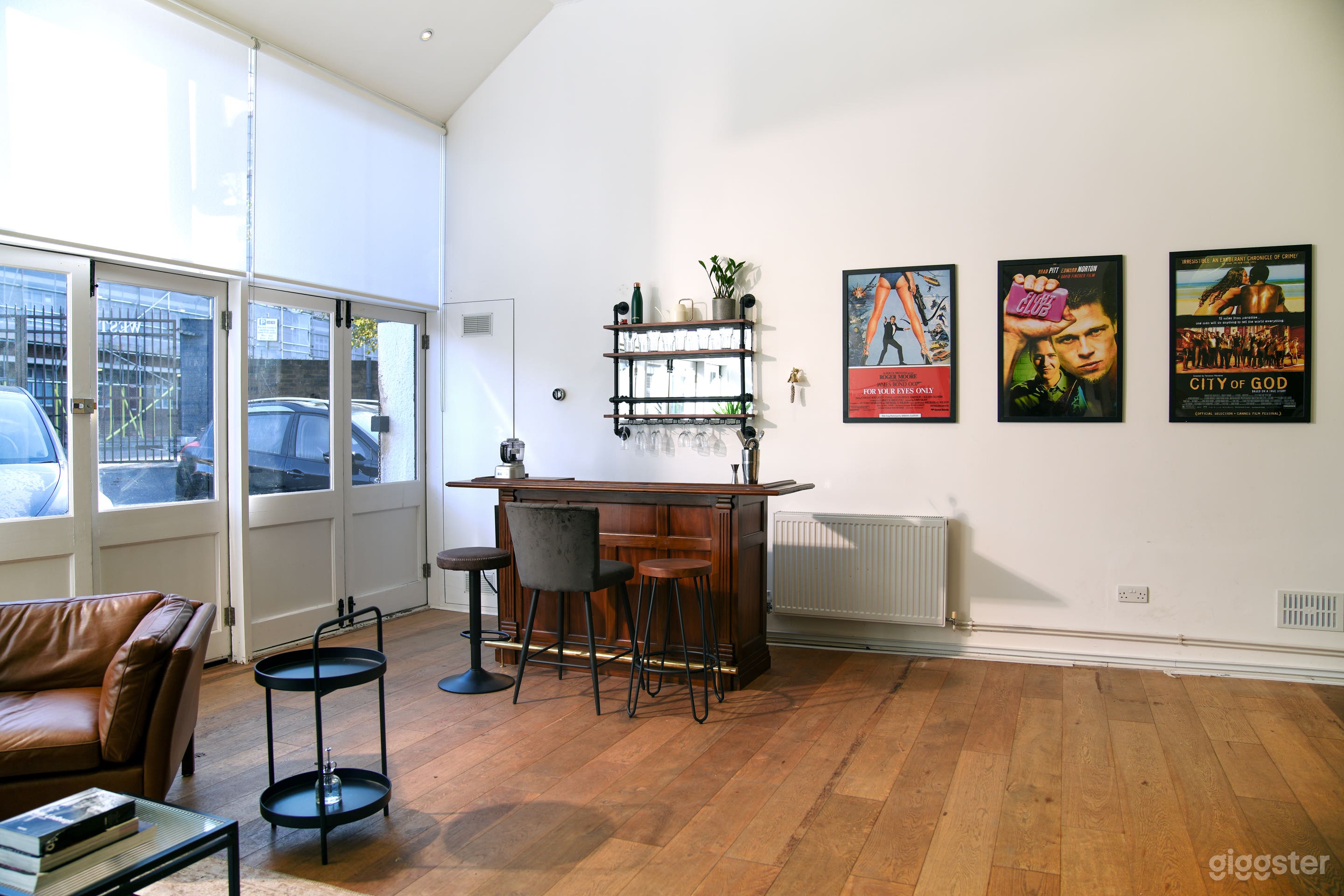 Spacious West London Photo Studio w/ Office Photo 3