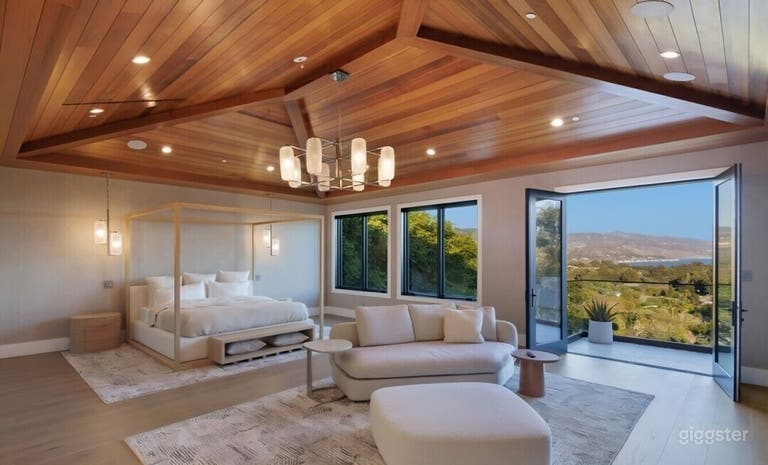  MODERN CHATEAU WITH OCEAN VIEWS & DESIGNER INTERIORS 