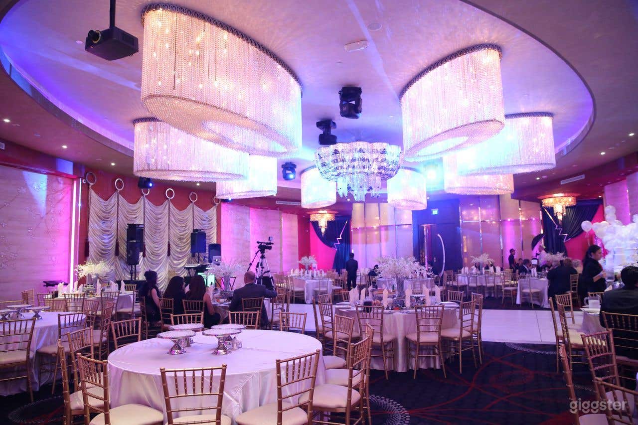Modern Banquet hall  Photo 4