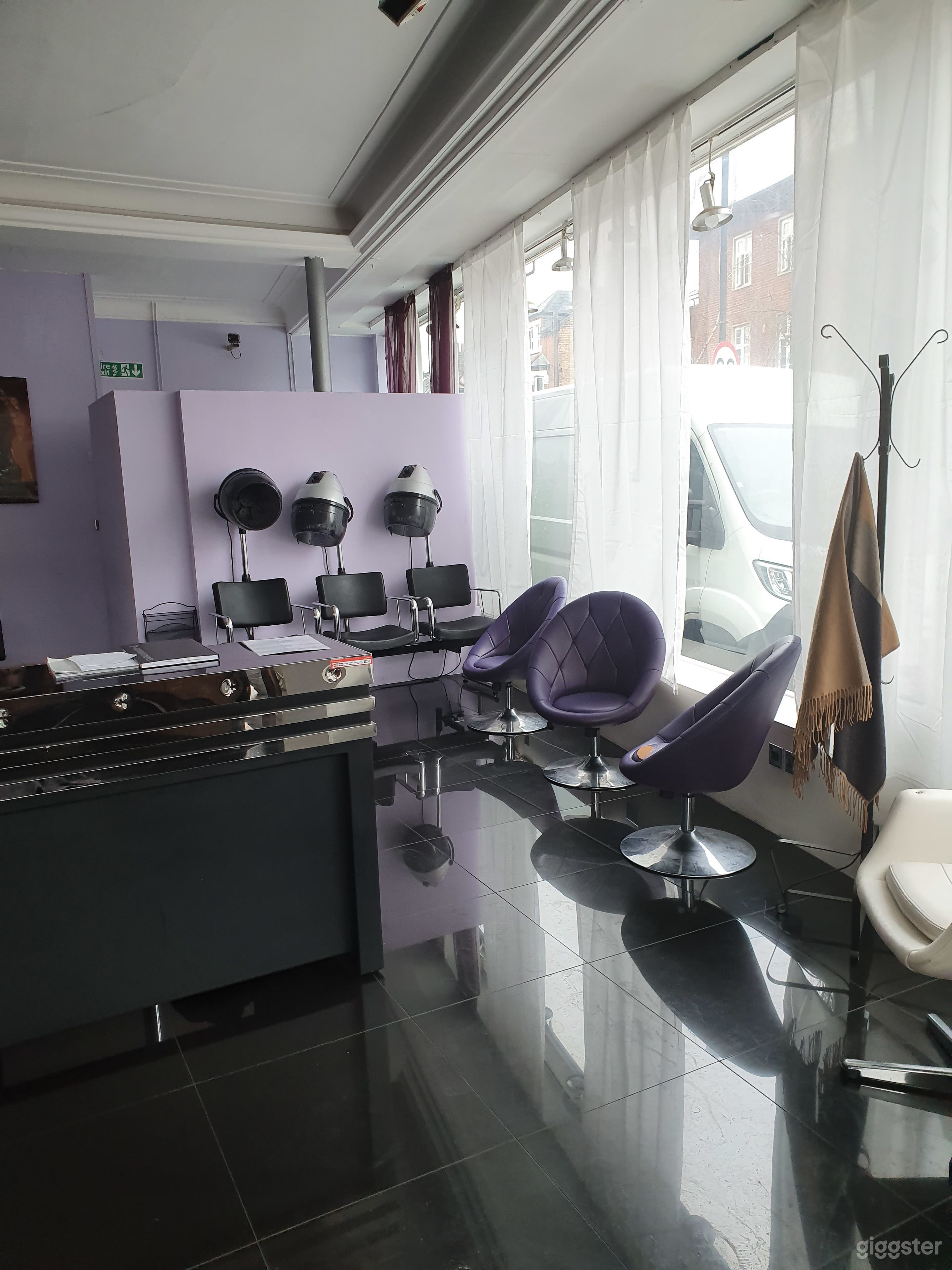 Jackie Brown Hair &amp; Beauty Photo 3