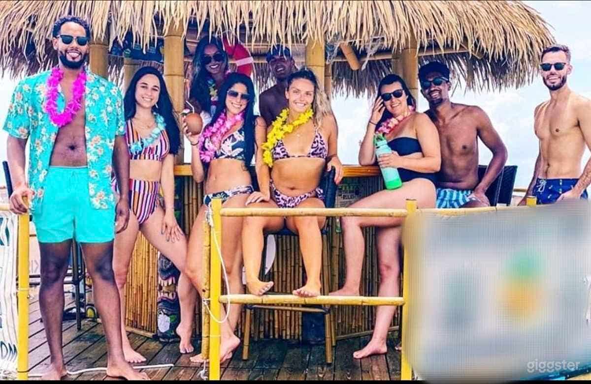 Charter Tiki Boat Photo 4