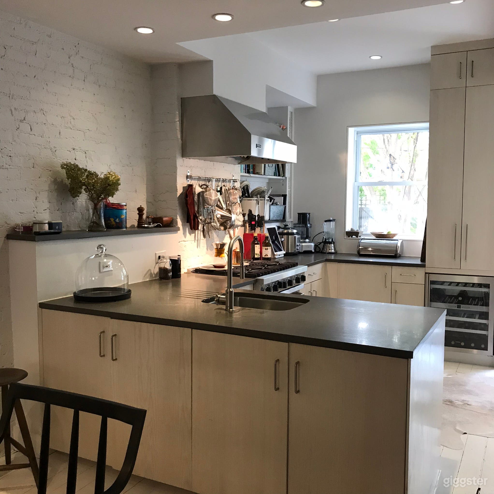 3 Floor Townhouse in Brooklyn, NY Photo 1