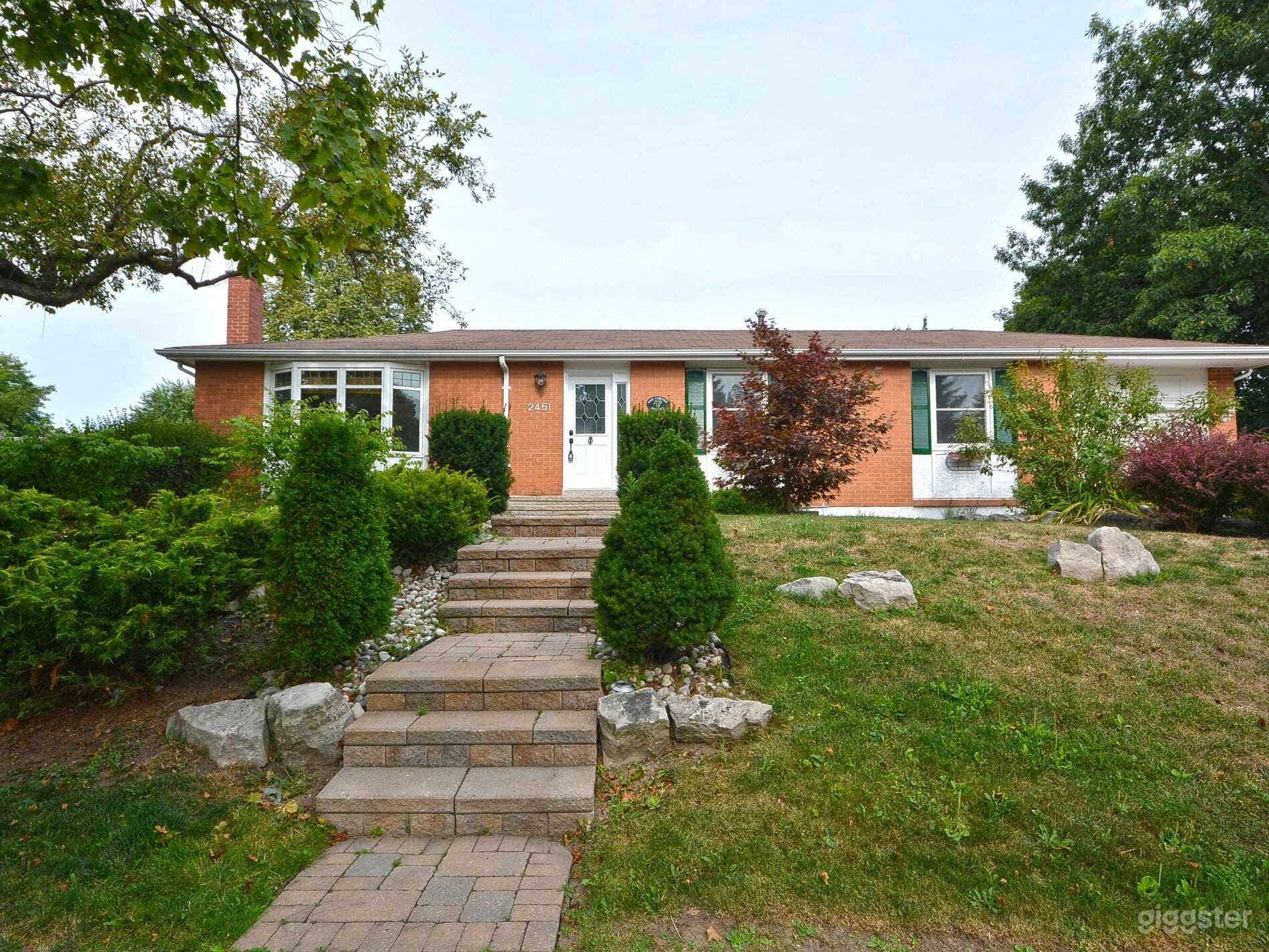 Mississauga near lakeshore Photo 1