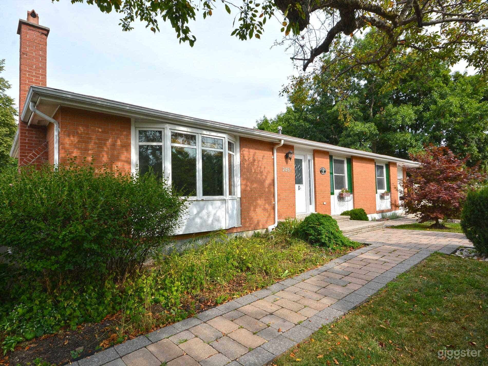 Mississauga near lakeshore Photo 3