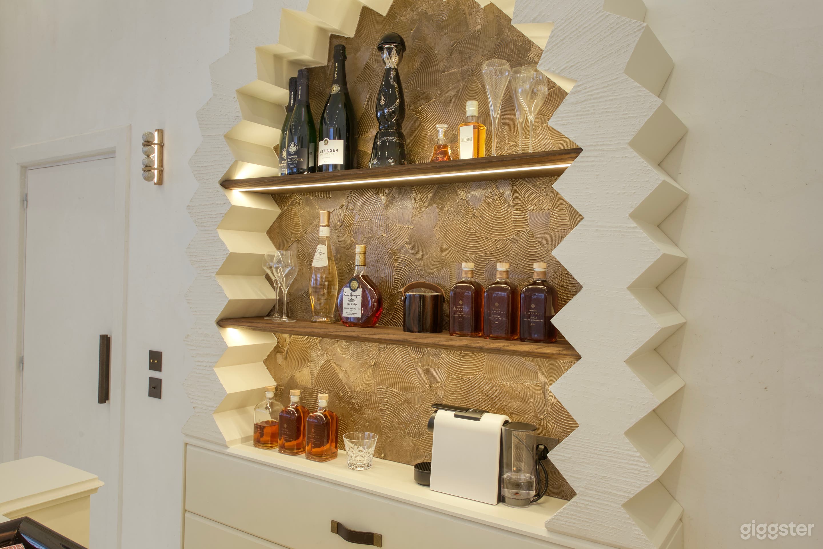 Photo de Showroom d'exception aux portes de Paris 3
