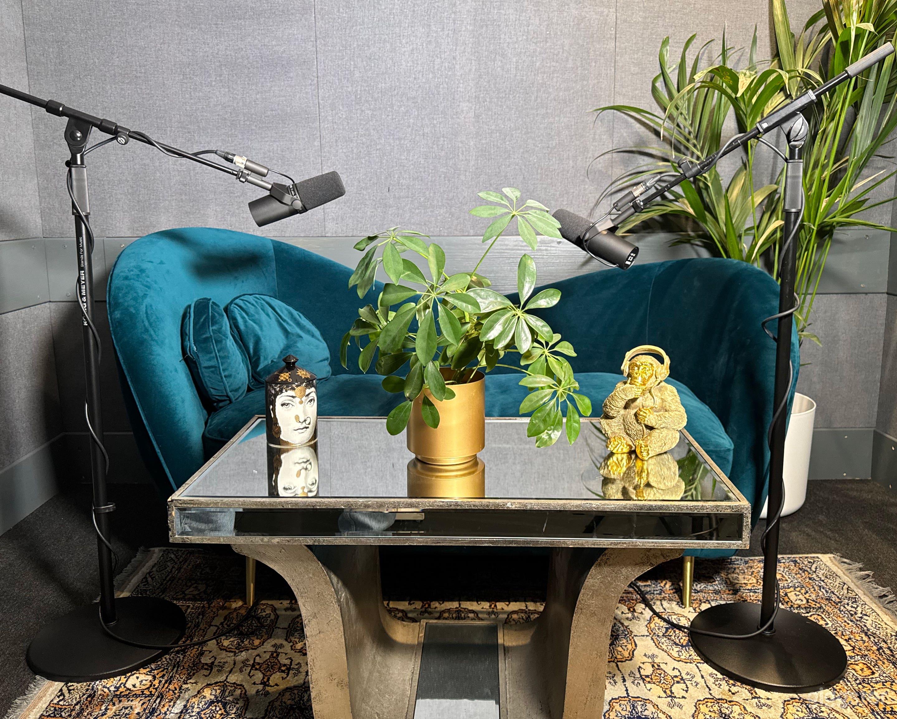 London Leading Podcast Recording - Studio 2 Photo 1