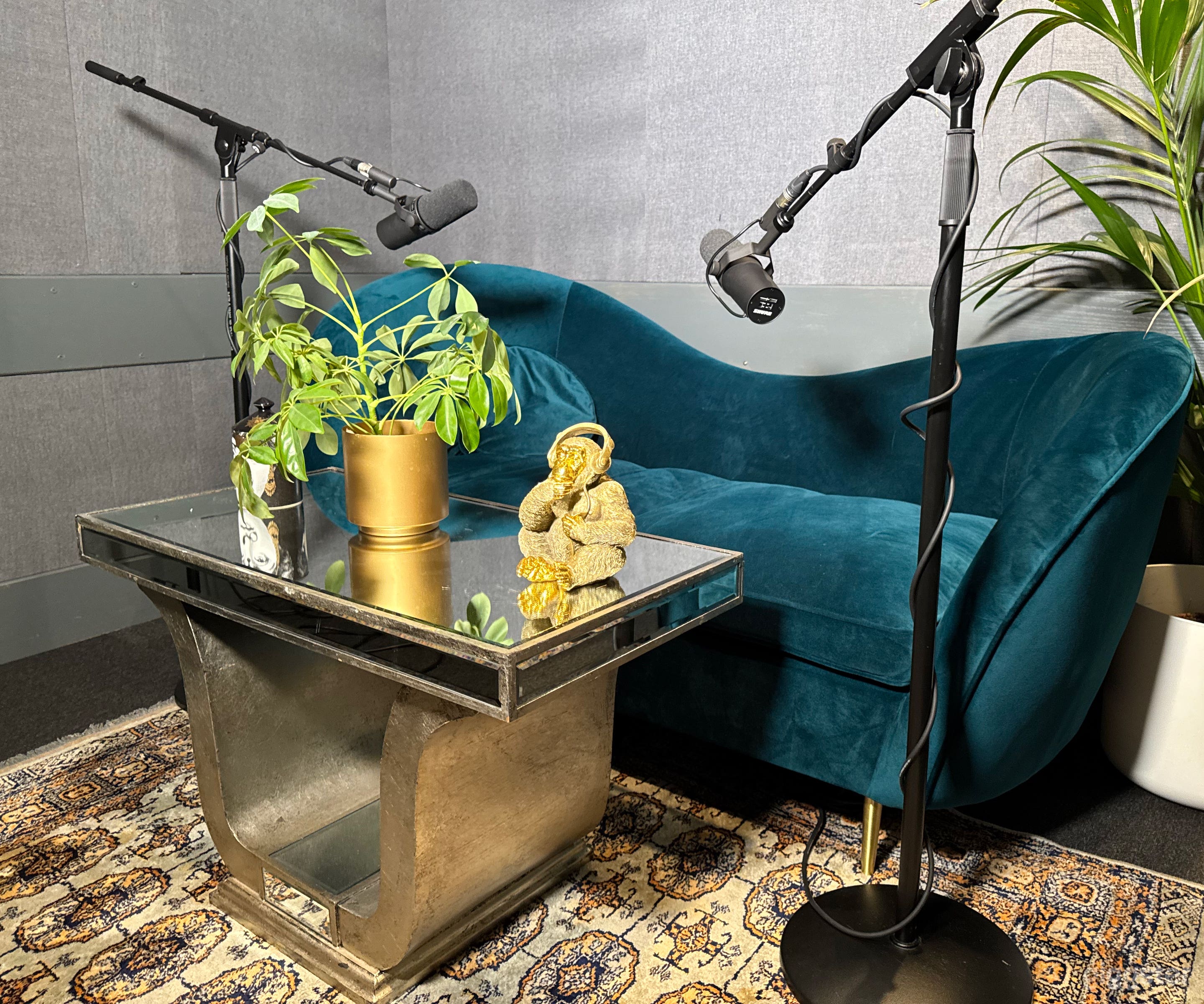 London Leading Podcast Recording - Studio 2 Photo 2