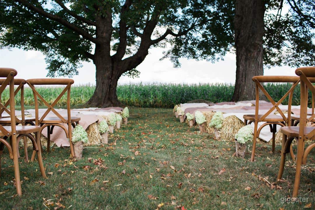 Charming Outdoor Wedding Venue on a 60-Acre Farm in Worthington  Photo 3