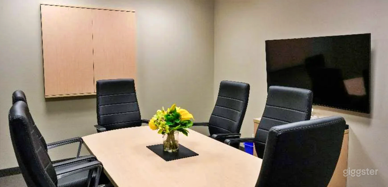 Bay Conference Room 