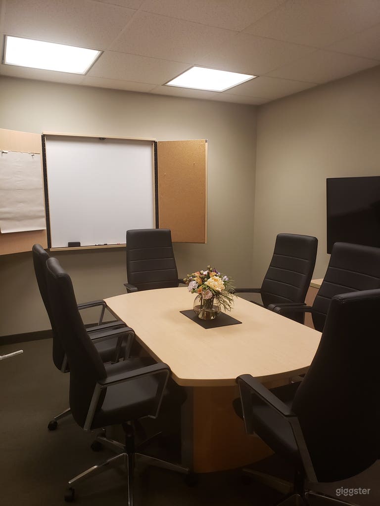  Bay Conference Room 