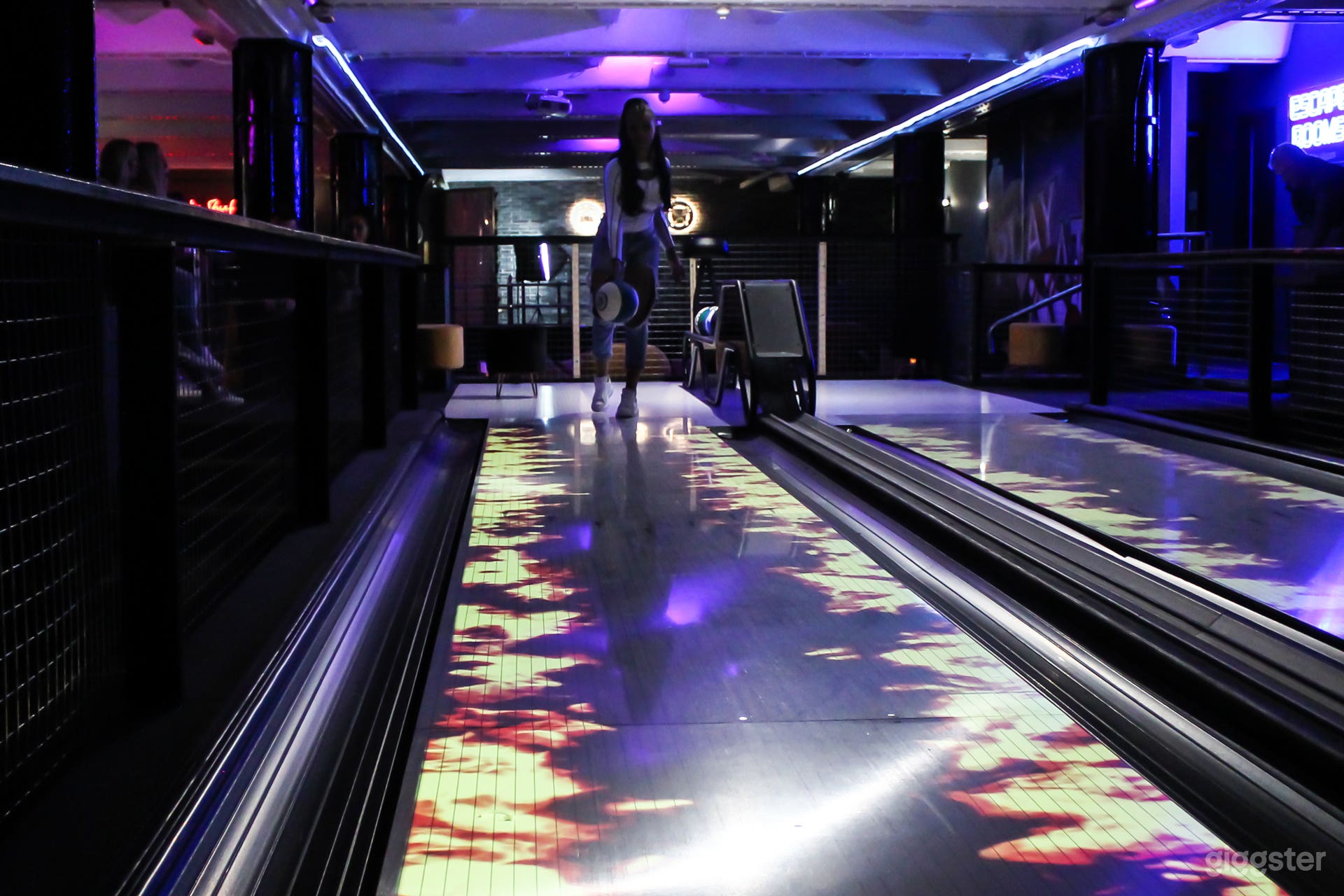 Bar and Activity Centre Photo 3