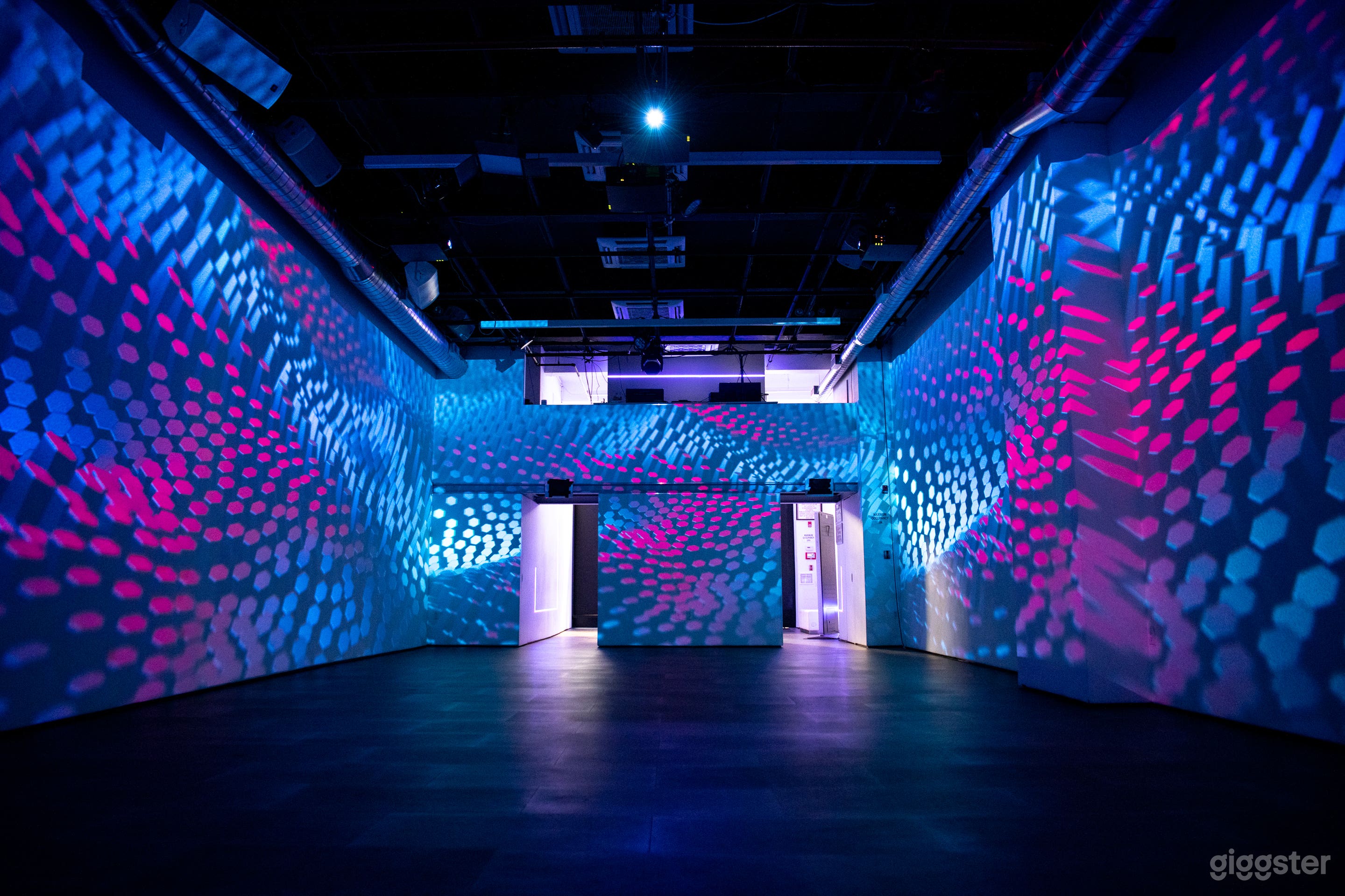 Multi-Level and Hi-Tech Venue in New York City Photo 1