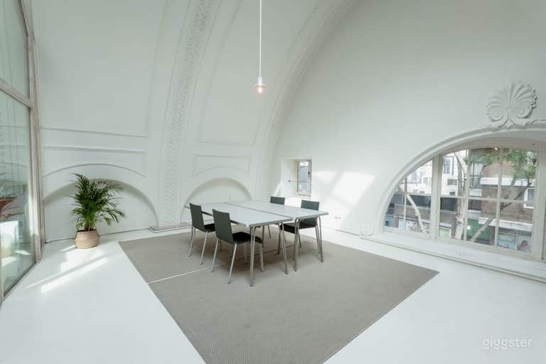  The Gallery 