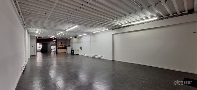  Clean & Spacious 2400 SQ. FT. Second Floor Loft 