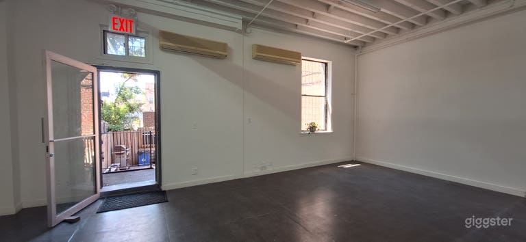  Clean & Spacious 2400 SQ. FT. Second Floor Loft 